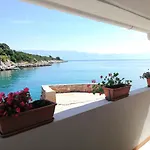 Appartement By The Sea Cove Zarace - Gdinj, Hvar - 4596 Gdinj
